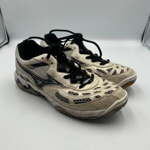 White and black Mizuno W7-5 y2k shoes